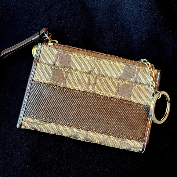 Coach Handbags - Coach unisex card wallet